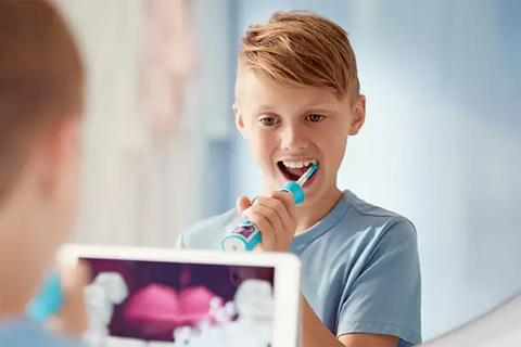 When Do Kids Start Losing Teeth? And Other FAQs