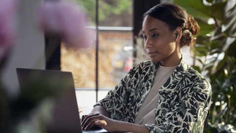 Philips T5506 true wireless headphones