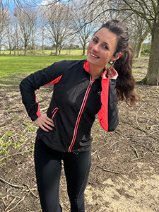 Runner woman wearing A6606