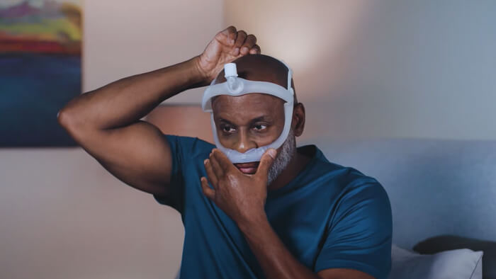 Wearing and Adjusting the DreamWear mask with silicone pillows video